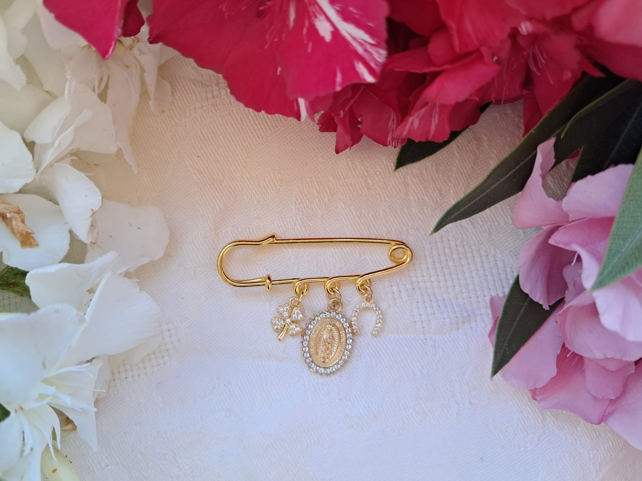 Broche de naissance